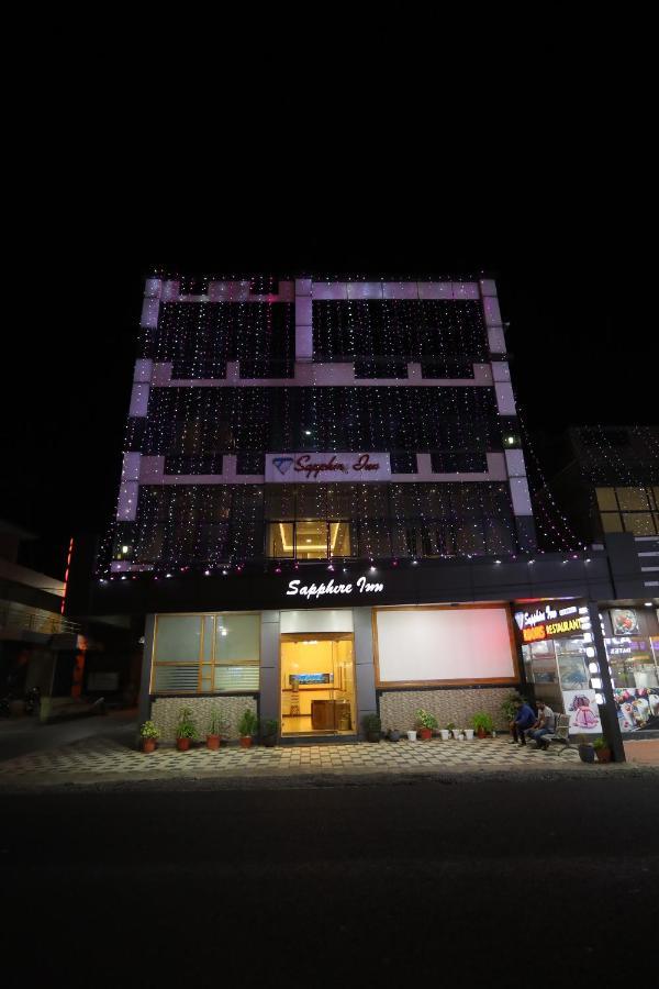 Sapphire Inn Nedumbassery Ngoại thất bức ảnh